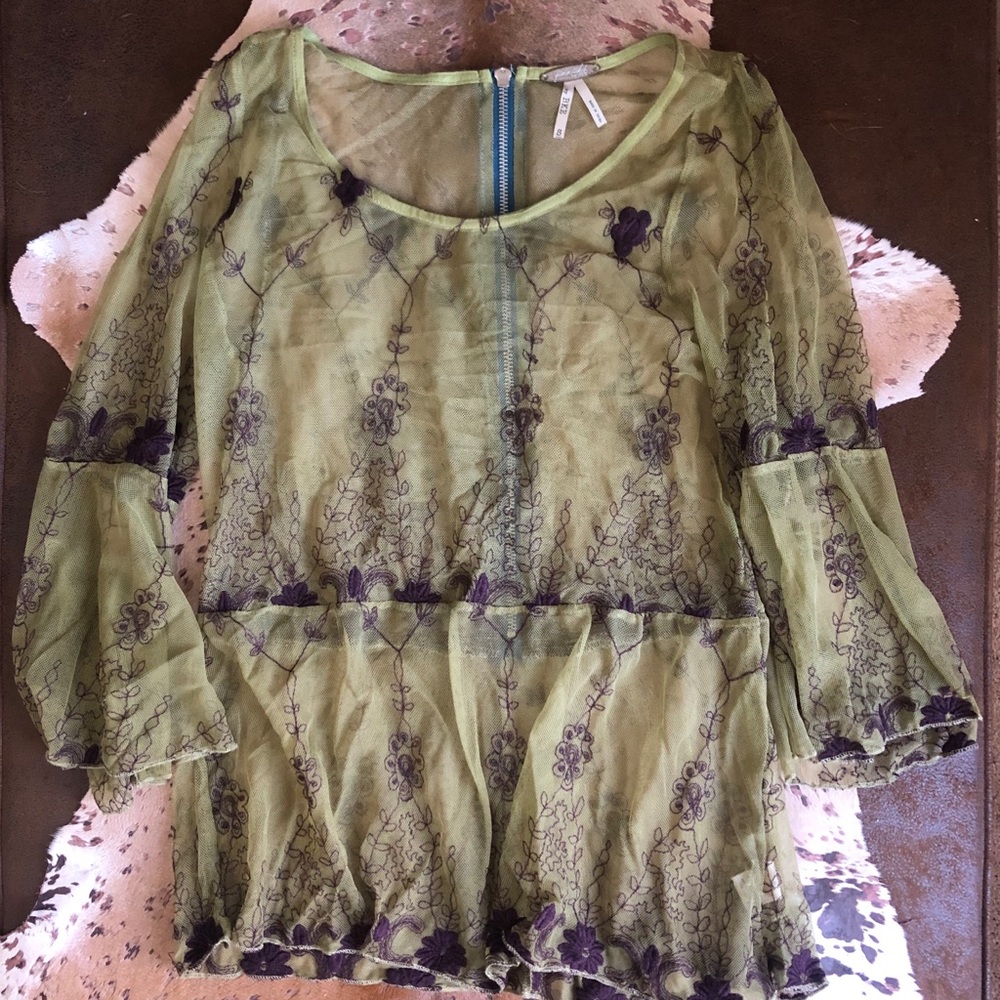 BKE Sheer three quarter sleeve embroidered blouse